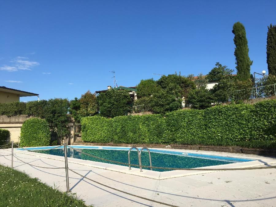 La Villa Degli Ulivi ソイアーノ・デル・ラーゴ エクステリア 写真